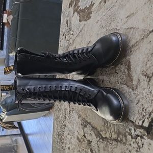 Doc Marten 1914 Men's Boots